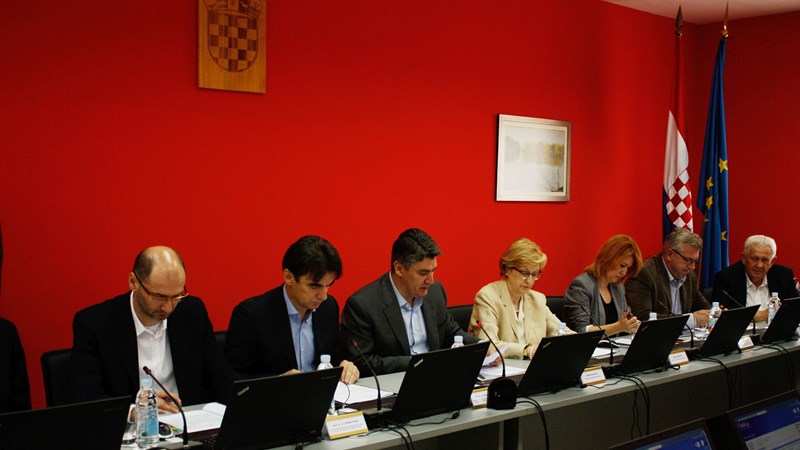 Sjednica Vlade u Gunji: Pokazali smo građanima da nam se može vjerovati, ono što smo obećali to smo i napravili 